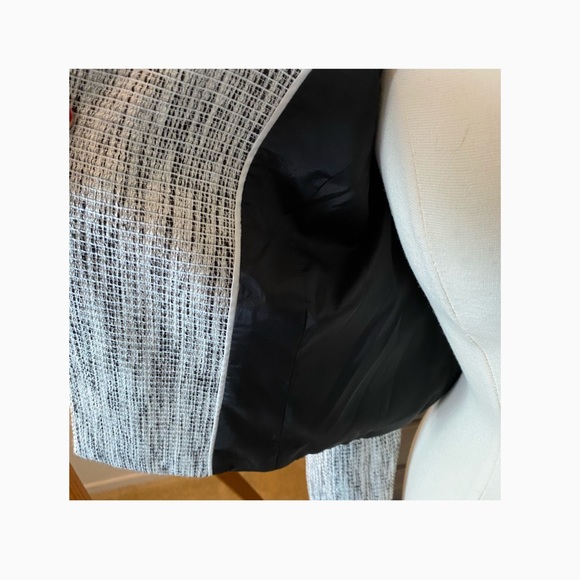 B A N A N A  R E P U B L I C :: Collarless Jacket - Picture 5 of 7